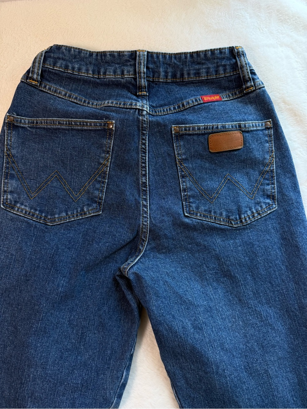 Wrangler women’s Dark Blue Denim Jeans 3x32